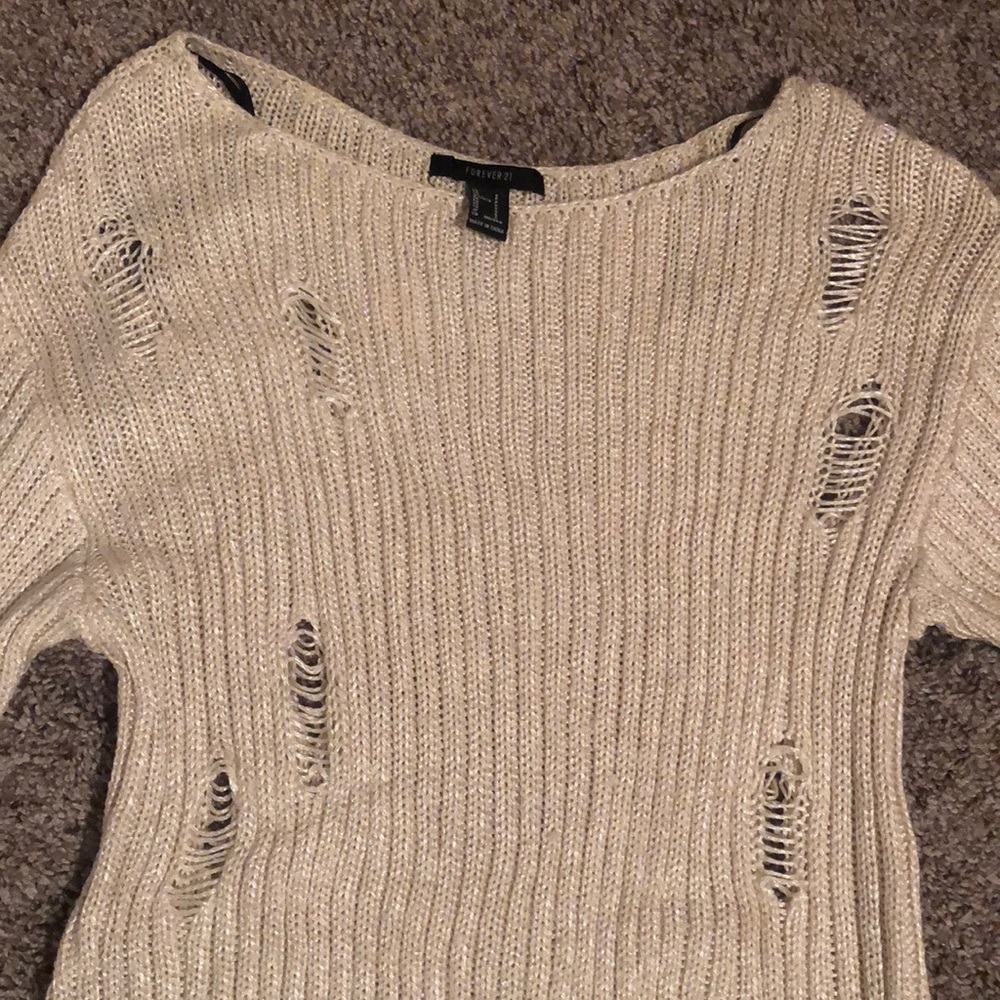 Distressed sweater - Picture 2 of 4